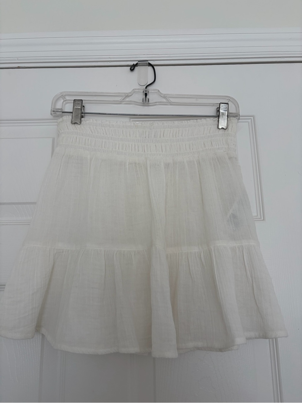 Abercrombie & Fitch White Tiered Mini Skirt